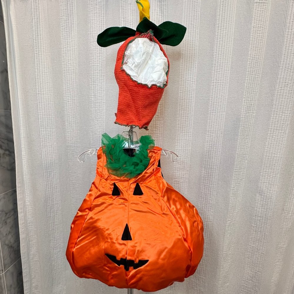 BOUTIQUE NWT A. Chatila Co. Baby Pumpkin Halloween Costume!